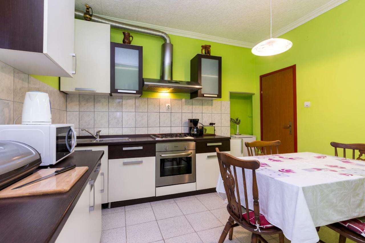 Apartments Toni With Free Parking Kaštela 外观 照片