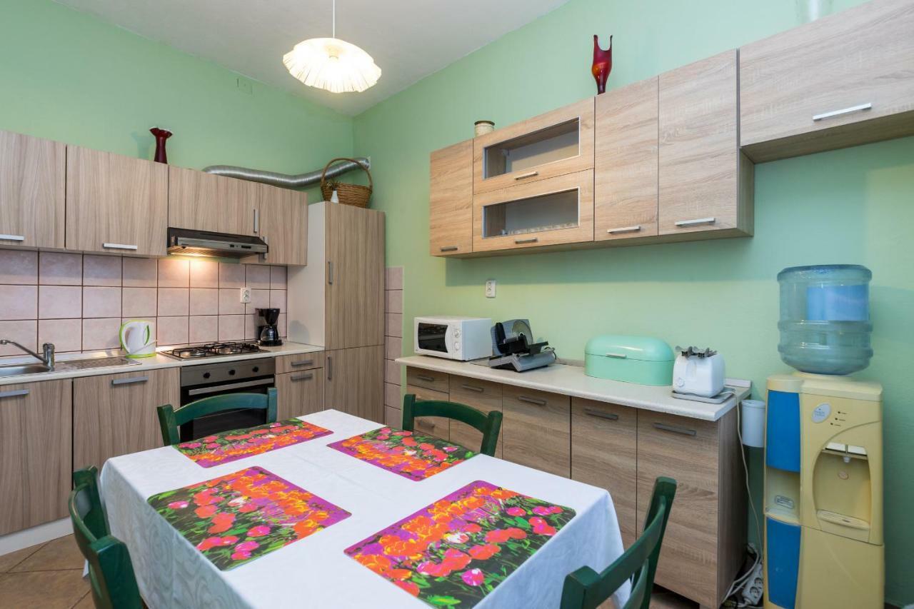 Apartments Toni With Free Parking Kaštela 外观 照片